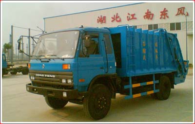 東風(fēng)145壓縮式垃圾車