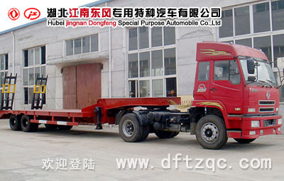 低平板運(yùn)輸半掛車(chē)